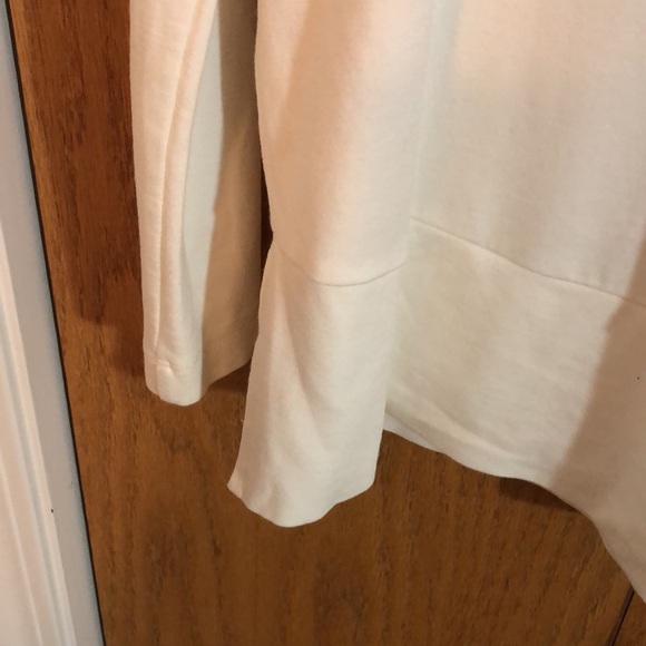 LOFT new without tags long sleeve top size medium petite - Picture 3 of 9